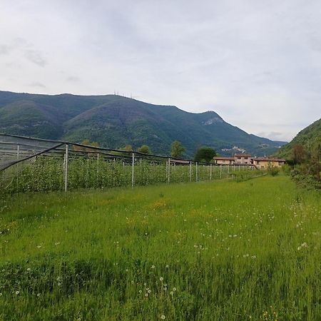 Cascina Legnago Bilocale A 6 Chilometri Da Salo' Apartment Villanuova sul clisi Bagian luar foto