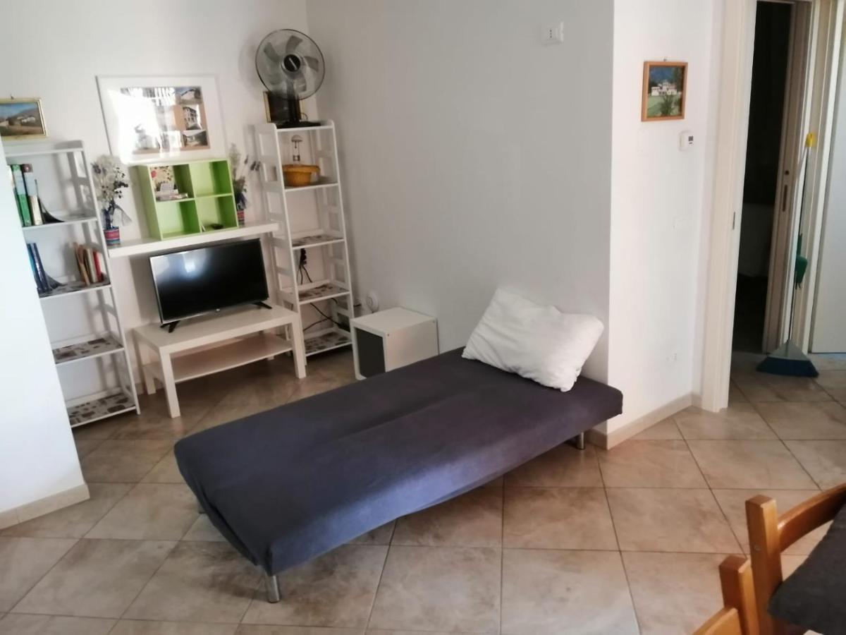 Cascina Legnago Bilocale A 6 Chilometri Da Salo' Apartment Villanuova sul clisi Bagian luar foto