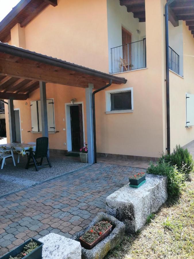 Cascina Legnago Bilocale A 6 Chilometri Da Salo' Apartment Villanuova sul clisi Bagian luar foto