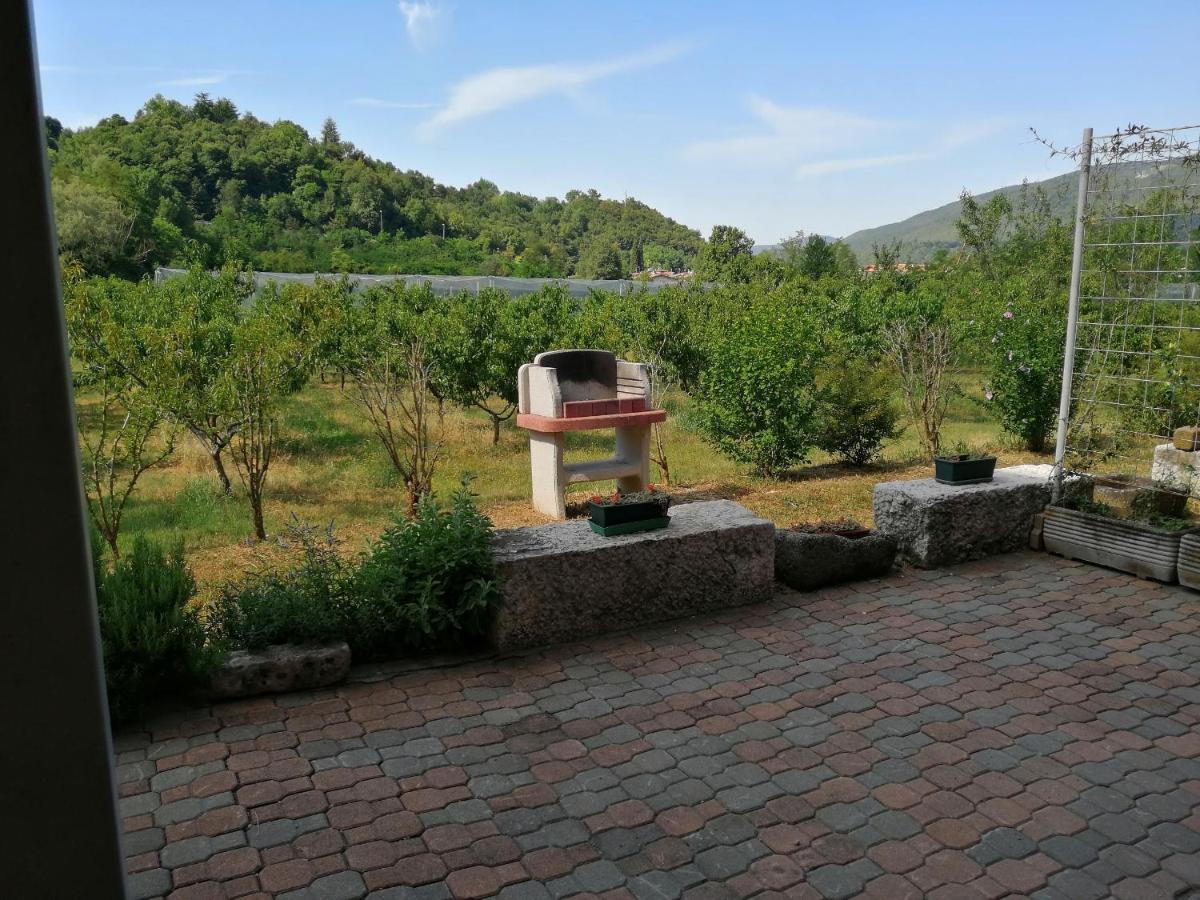 Cascina Legnago Bilocale A 6 Chilometri Da Salo' Apartment Villanuova sul clisi Bagian luar foto