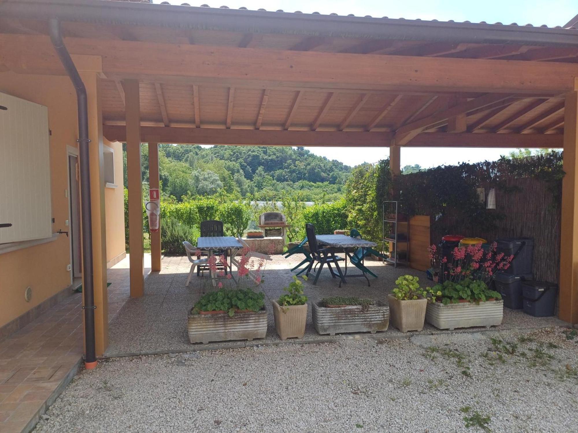 Cascina Legnago Bilocale A 6 Chilometri Da Salo' Apartment Villanuova sul clisi Bagian luar foto